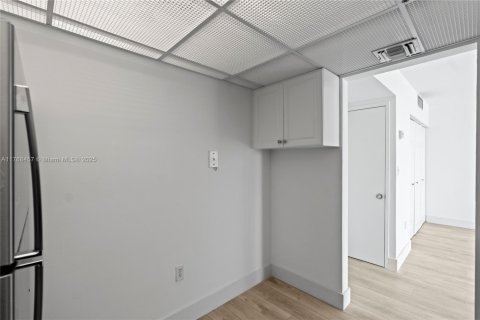 Copropriété à vendre à Aventura, Floride: 2 chambres, 93.92 m2 № 1985464 - photo 9