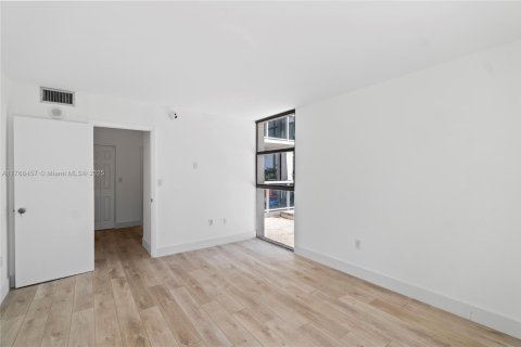 Copropriété à vendre à Aventura, Floride: 2 chambres, 93.92 m2 № 1985464 - photo 17