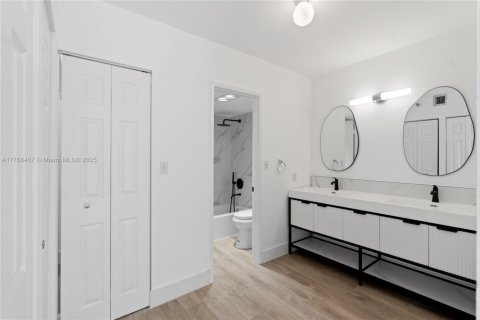 Copropriété à vendre à Aventura, Floride: 2 chambres, 93.92 m2 № 1985464 - photo 11