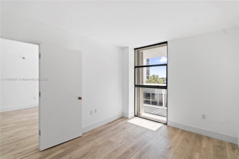 Copropriété à vendre à Aventura, Floride: 2 chambres, 93.92 m2 № 1985464 - photo 19