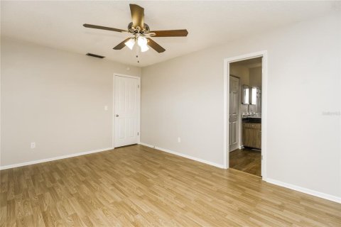 Casa en alquiler en Deltona, Florida, 3 dormitorios, 119.75 m2 № 1873244 - foto 9
