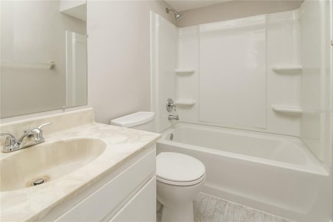 Casa en alquiler en Deltona, Florida, 3 dormitorios, 119.75 m2 № 1873244 - foto 14