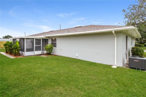 Casa en alquiler en Deltona, Florida, 3 dormitorios, 119.75 m2 № 1873244 - foto 16