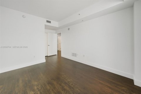 Condominio en alquiler en Miami, Florida, 1 dormitorio, 72.46 m2 № 2071151 - foto 12