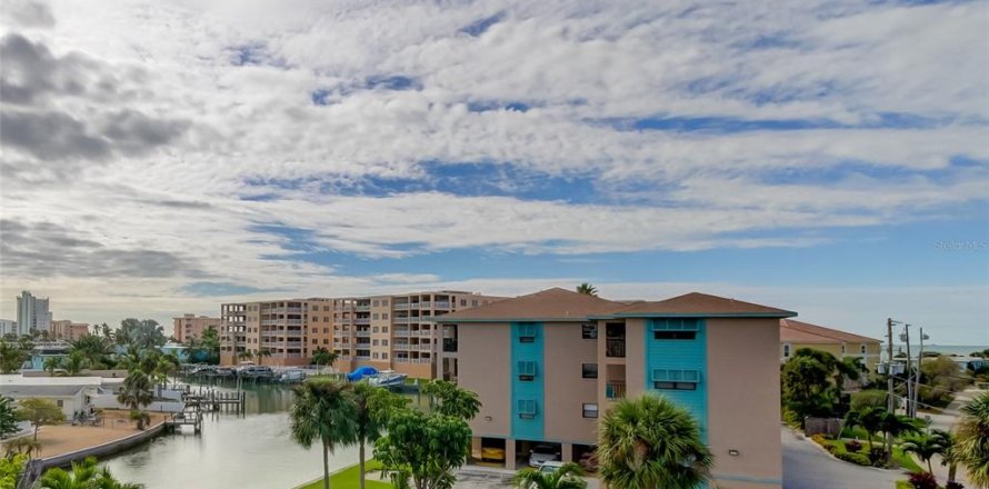 Condo à Treasure Island, Floride, 2 chambres № 1855831