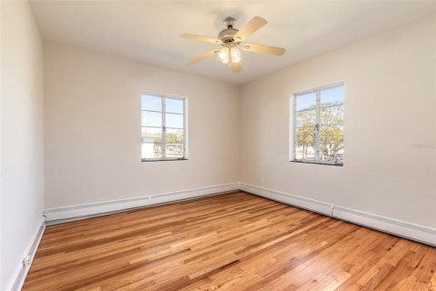 Condo in Daytona Beach, Florida, 2 bedrooms  № 1542787 - photo 10