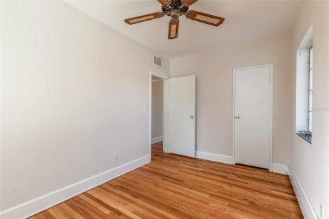 Condo in Daytona Beach, Florida, 2 bedrooms  № 1542787 - photo 14