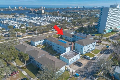 Condo in Daytona Beach, Florida, 2 bedrooms  № 1542787 - photo 16