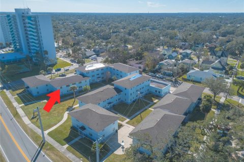 Condo in Daytona Beach, Florida, 2 bedrooms  № 1542787 - photo 18