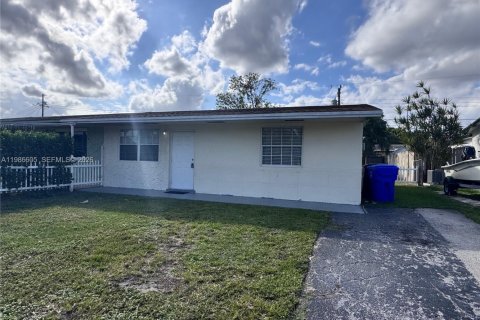Casa en North Lauderdale, Florida 2 dormitorios, 82.03 m2 № 2048385