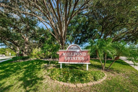 Condominio en venta en New Port Richey, Florida, 2 dormitorios, 85.93 m2 № 1689587 - foto 23