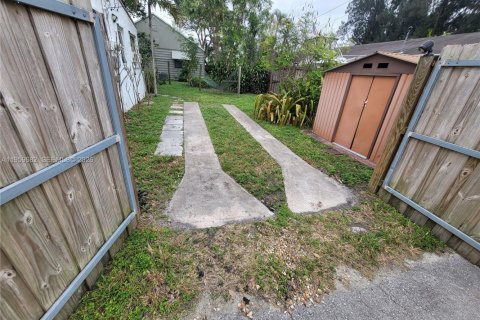 Casa en alquiler en Dania Beach, Florida, 1 dormitorio, 61.32 m2 № 2019823 - foto 24