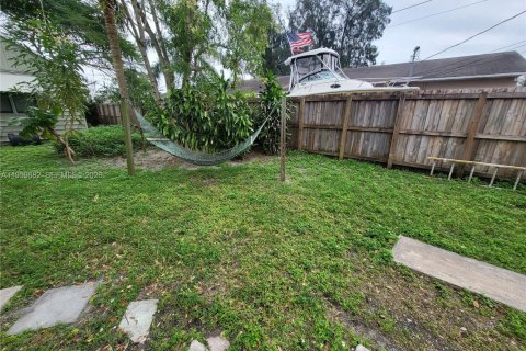 Casa en alquiler en Dania Beach, Florida, 1 dormitorio, 61.32 m2 № 2019823 - foto 21