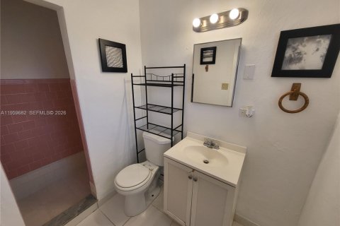 Casa en alquiler en Dania Beach, Florida, 1 dormitorio, 61.32 m2 № 2019823 - foto 13