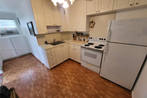 Casa en alquiler en Dania Beach, Florida, 1 dormitorio, 61.32 m2 № 2019823 - foto 5