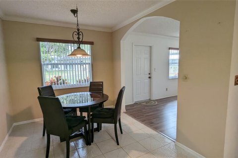 Condo in Sun City Center, Florida, 2 bedrooms  № 2123475 - photo 16