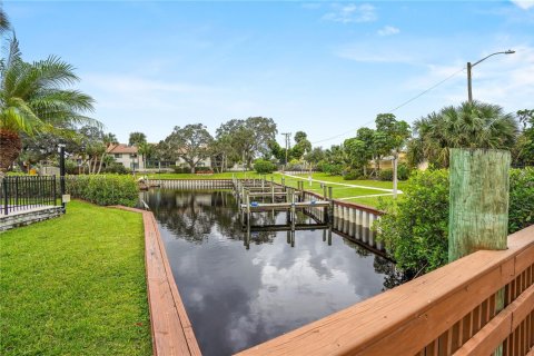 Condo in Jensen Beach, Florida, 2 bedrooms  № 1867187 - photo 21