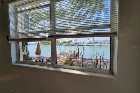 Apartment in Treasure Island, Florida 1 bedroom, 55.74 sq.m. № 1837165 - photo 9