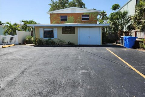 Apartment in Treasure Island, Florida 1 bedroom, 55.74 sq.m. № 1837165 - photo 1