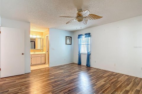 House in Sun City Center, Florida 3 bedrooms, 207.26 sq.m. № 1793245 - photo 19