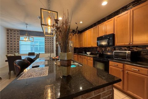 Villa ou maison à vendre à Kissimmee, Floride: 4 chambres, 165.74 m2 № 2434932 - photo 5