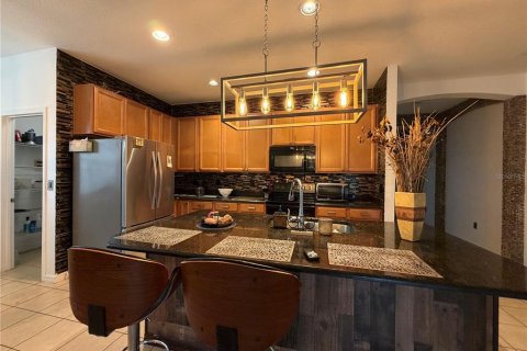Villa ou maison à vendre à Kissimmee, Floride: 4 chambres, 165.74 m2 № 2434932 - photo 7