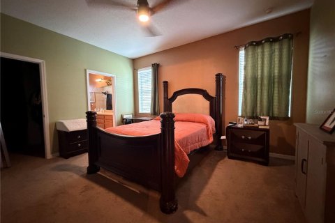 Villa ou maison à vendre à Kissimmee, Floride: 4 chambres, 165.74 m2 № 2434932 - photo 15