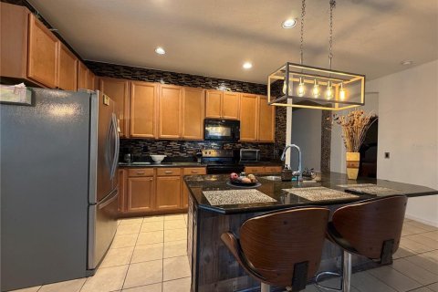 Villa ou maison à vendre à Kissimmee, Floride: 4 chambres, 165.74 m2 № 2434932 - photo 4