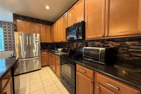 Villa ou maison à vendre à Kissimmee, Floride: 4 chambres, 165.74 m2 № 2434932 - photo 6