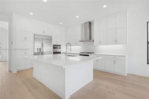 Casa en venta en Boca Raton, Florida, 4 dormitorios, 301.84 m2 № 2004567 - foto 11