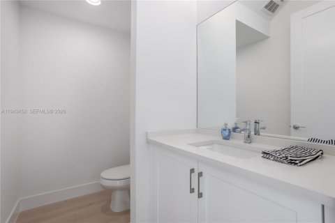 Casa en venta en Boca Raton, Florida, 4 dormitorios, 301.84 m2 № 2004567 - foto 9