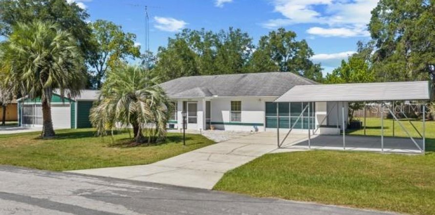 Villa ou maison à Citrus Springs, Floride 2 chambres, 100.98 m2 № 2399159