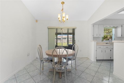 Villa ou maison à vendre à Citrus Springs, Floride: 2 chambres, 100.98 m2 № 2399159 - photo 30