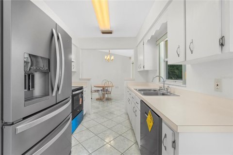 Villa ou maison à vendre à Citrus Springs, Floride: 2 chambres, 100.98 m2 № 2399159 - photo 14