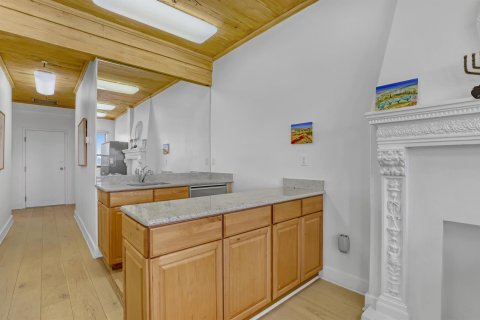 Condo in Palm Beach, Florida, 1 bedroom  № 2153812 - photo 7