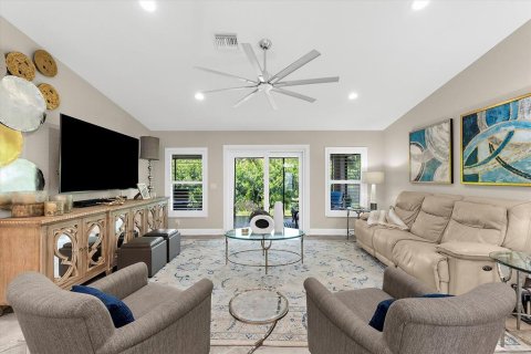 Casa en venta en Port Charlotte, Florida, 5 dormitorios, 265.05 m2 № 1783456 - foto 13