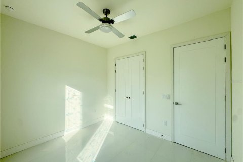 House in Punta Gorda, Florida 4 bedrooms, 200.02 sq.m. № 2108948 - photo 6