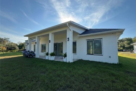 House in Punta Gorda, Florida 4 bedrooms, 200.02 sq.m. № 2108948 - photo 2