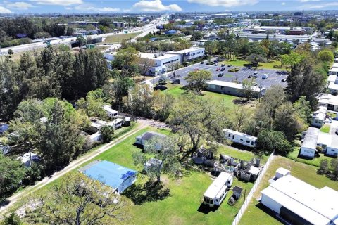House in Clearwater, Florida 1 bedroom, 44.59 sq.m. № 1725702 - photo 25