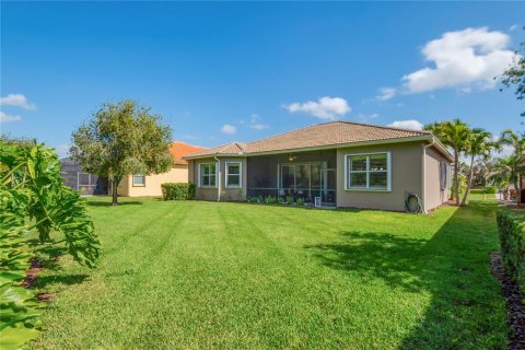 House in Wimauma, Florida 3 bedrooms, 203.83 sq.m. № 1717536 - photo 30