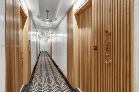 Купить кондоминиум в Майами-Бич, Флорида 2 спальни, 137.12м2, № 2034036 - фото 20