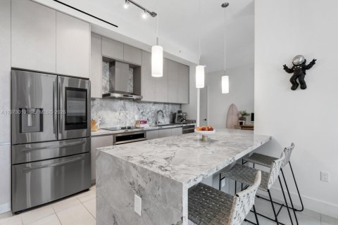 Купить кондоминиум в Майами-Бич, Флорида 2 спальни, 137.12м2, № 2034036 - фото 10