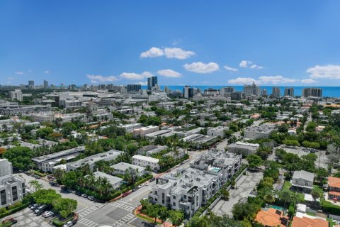 Купить кондоминиум в Майами-Бич, Флорида 2 спальни, 137.12м2, № 2034036 - фото 30