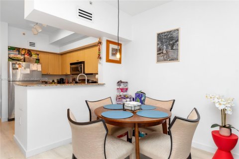 Townhouse in Aventura, Florida 1 bedroom, 79.8 sq.m. № 1896880 - photo 12