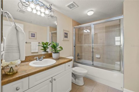 Condo in New Port Richey, Florida, 3 bedrooms  № 2267284 - photo 19