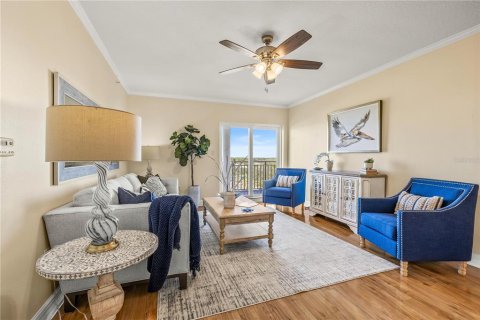 Condo in New Port Richey, Florida, 3 bedrooms  № 2267284 - photo 11