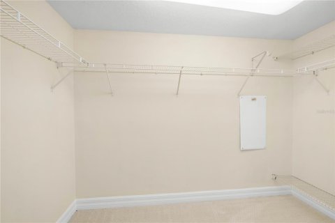 Condo in New Port Richey, Florida, 3 bedrooms  № 2267284 - photo 25