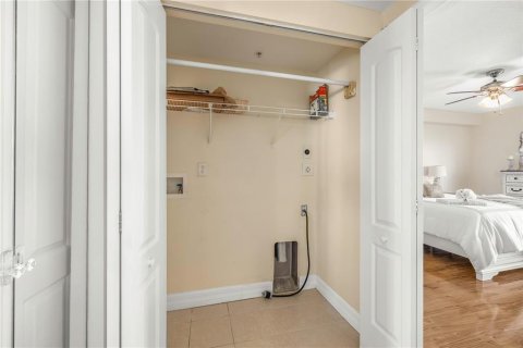 Condo in New Port Richey, Florida, 3 bedrooms  № 2267284 - photo 20