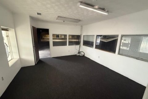 Propiedad comercial en alquiler en Jacksonville, Florida, 3019.32 m2 № 1900791 - foto 30