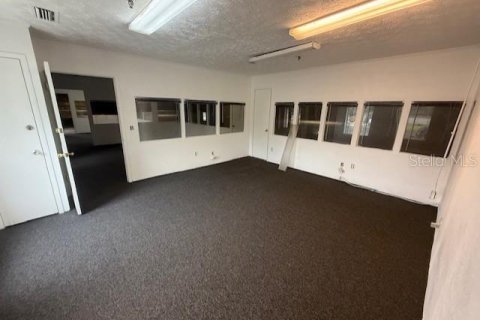 Propiedad comercial en alquiler en Jacksonville, Florida, 3019.32 m2 № 1900791 - foto 29